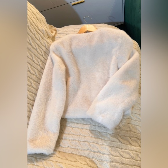 SELF-PORTRAIT CREAM FAUX FUR JACKET, size US 4/ UK 8, brand new, never worn. - Picture 14 of 16